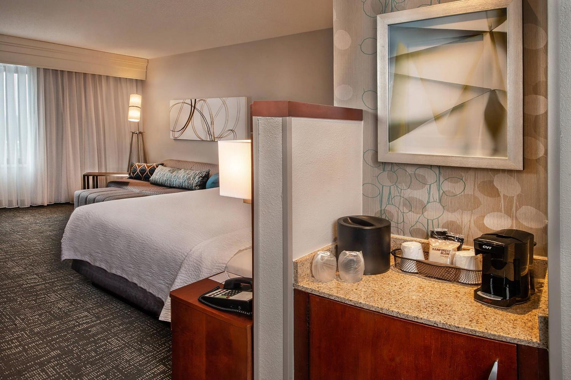 Hotel Courtyard Dunn Loring Fairfax Merrifield